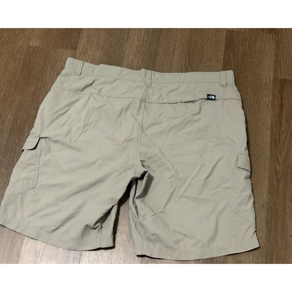 The North Face Shorts Mens 40 Beige Ripstop Cargo Pocket Hiking Outdoor‎ Nylon
